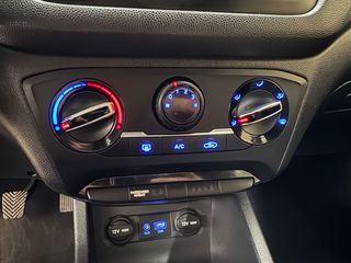 Hyundai i 20 2015 1.1 CRDI EURO 6 FULL EXTRA LED-thumb-23