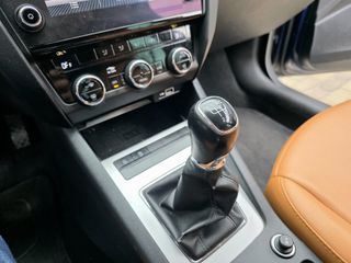 Skoda Octavia 2018 1.6 TDI-thumb-16
