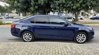 Skoda Octavia 2018 1.6 TDI-thumb-5