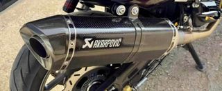 Πωλείται ολόσωμη εξάτμιση Akrapovic για SYM MAXSYM TL 500/508