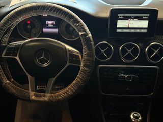 Mercedes-Benz A 180 2013 BlueEfficiency Premium AMG LINE-thumb-19