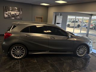 Mercedes-Benz A 180 2013 BlueEfficiency Premium AMG LINE-thumb-7