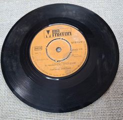 Γιωργάκης Χρηστίδης – Το Φαινόμενο Μπουζούκι / Έντεκα Χρονών Παιδάκι