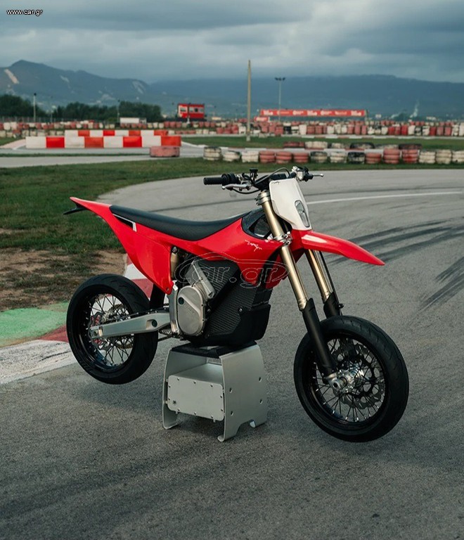 Stark VARG 2026 SM SUPERMOTO