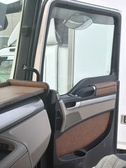 MAN 2017 Tgx500-thumb-8