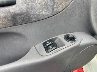 RENAULT MEGANE-thumb-1