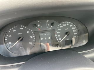 RENAULT MEGANE-thumb-4