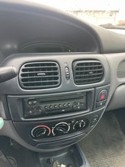 RENAULT MEGANE-thumb-5