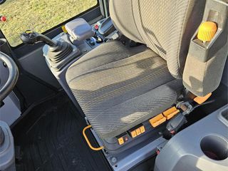 Φορτωτής Με Λάστιχα Komatsu 2016 WA200-7-thumb-9