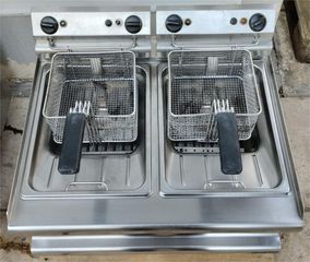 Φριτέζα Διπλή Ηλεκτρική Επιτραπέζια 15+15Lt Με Αποσπώμενο Κάδο 70x60x36Cm VISVARDIS - Μεταχειρισμένη.-thumb-1
