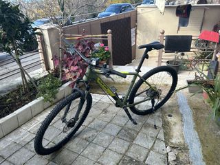 All - Mountain Ideal 2024 pro rider-thumb-1