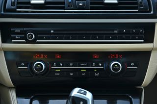 Bmw 520 2014 DIESEL F10 LCI F.LIFT STEP/NIC NAVI ΔΕΡΜΑ F.EXTRA ΕΛΛΗΝΙΚΟ-thumb-25