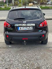 Nissan Qashqai 2009-thumb-3