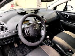 Citroen C4 2008-thumb-6