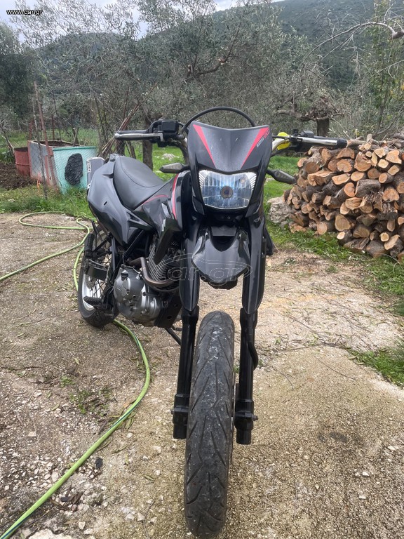 Suzuki DR 125 2009 DR 125 SM