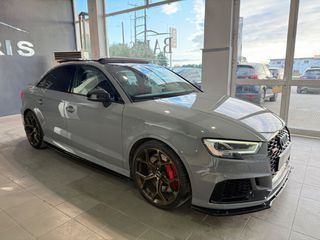 Audi RS3 2019-thumb-17