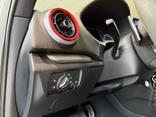 Audi RS3 2019-thumb-24