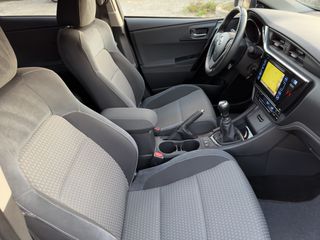 Toyota Auris 2019 1.2cc 116hp turbo EDITION S ! ! !-thumb-27