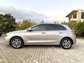 Hyundai i 30 2017 Style 1.6 CRDI 7-DCT-thumb-5