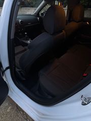 Audi A3 2019-thumb-16