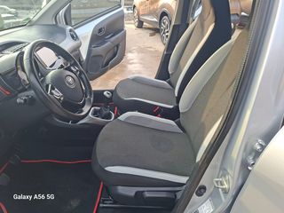 Toyota Aygo 2015 1.0 X-PLAY TOUCH X-SHIFT-thumb-28
