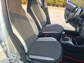 Toyota Aygo 2015 1.0 X-PLAY TOUCH X-SHIFT-thumb-33