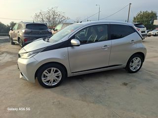 Toyota Aygo 2015 1.0 X-PLAY TOUCH X-SHIFT-thumb-2