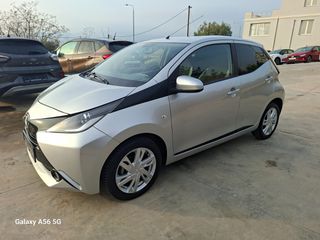 Toyota Aygo 2015 1.0 X-PLAY TOUCH X-SHIFT