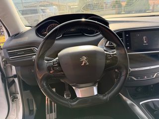 Peugeot 308 2018-thumb-24