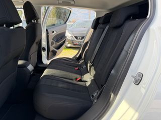 Peugeot 308 2018-thumb-35