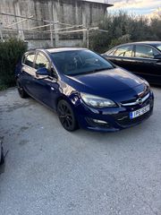 Opel Astra 2014
