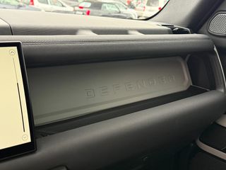 Land Rover Defender 2022 110 Panorama/Airsusp./Meridian-thumb-27