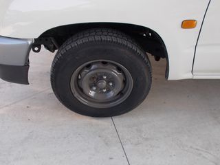 Toyota Hilux 2001 4X2-thumb-5
