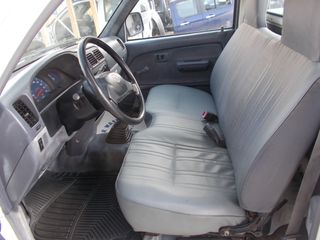 Toyota Hilux 2001 4X2-thumb-9