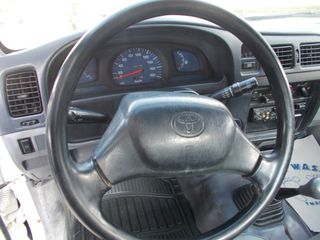 Toyota Hilux 2001 4X2-thumb-10