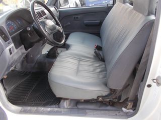 Toyota Hilux 2001 4X2-thumb-16