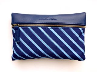 United Airlines Brooks Brothers Amenity Travel Kit Blue Stripe Pouch F/W 2025 - Τσαντάκι