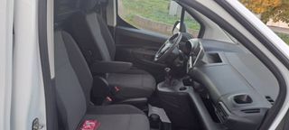 Opel Combo 2020 1.5 CDTI-thumb-17