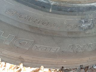 285/70/19.5 hankook-thumb-2