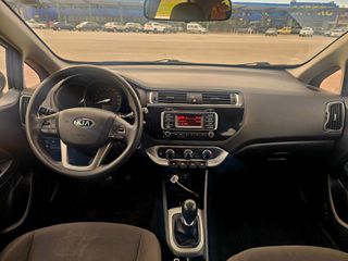 Kia Rio 2015 Πολυ καλη κατασταση ευκαιρια-thumb-9