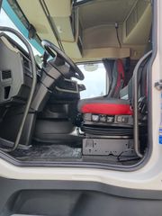 Καρότσα Κουρτίνα Volvo 2018 FH500-thumb-3