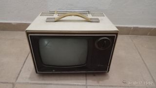 Φορητή TV Vintage GENERAL ELECTRIC Model WM 020 WVY1. 1970 περίπου. Δεν λειτουργεί