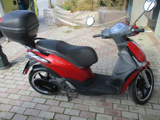 Piaggio Liberty 125 2017 iJET ΕΛΛΗΝΙΚΗΣ ΑΝΤΙΠΡΟΣΩΠΕΙΑΣ-thumb-4