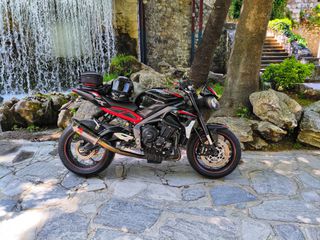 Triumph Street Triple 765 2021