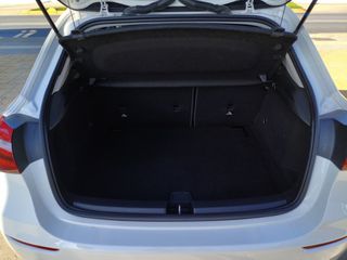 Mercedes-Benz A 160 2021-thumb-16
