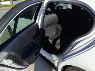 Mercedes-Benz A 160 2021-thumb-20