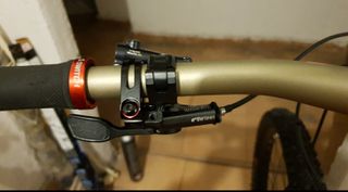 e thirteen dropper lever-thumb-2