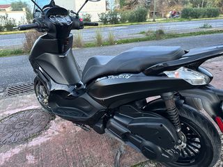 Piaggio Beverly 300 2020-thumb-8
