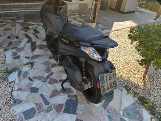 Piaggio Beverly 300 2020-thumb-19