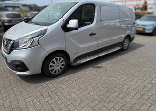 Nissan NV300 2017-thumb-1